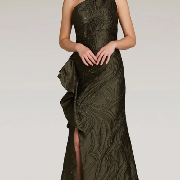 Feriani Couture . One-Shoulder. Perfect Mother Or Guest Wedding EUC . No Stains
